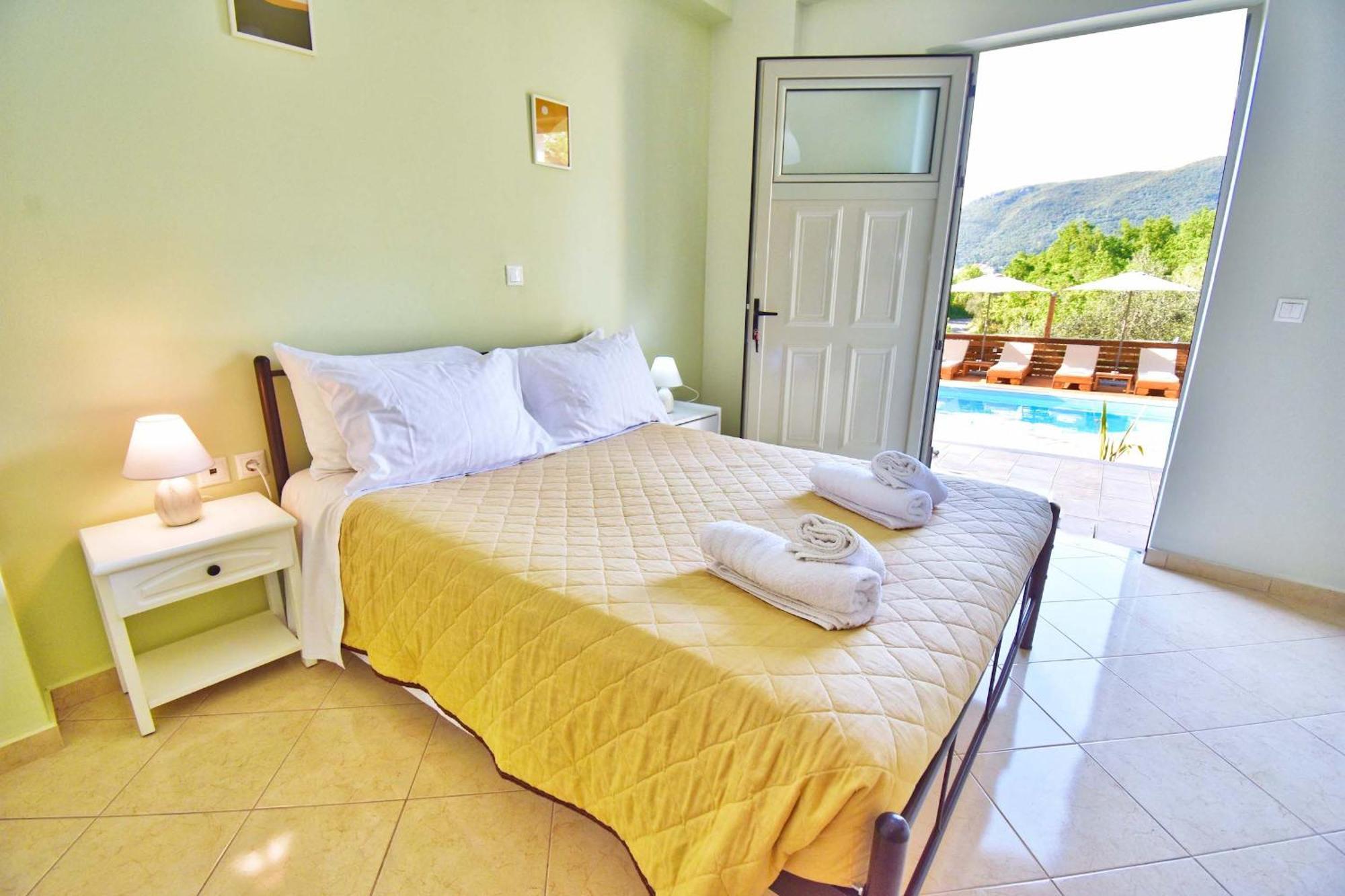 The Stone Villas Ano Korakiana Exterior photo